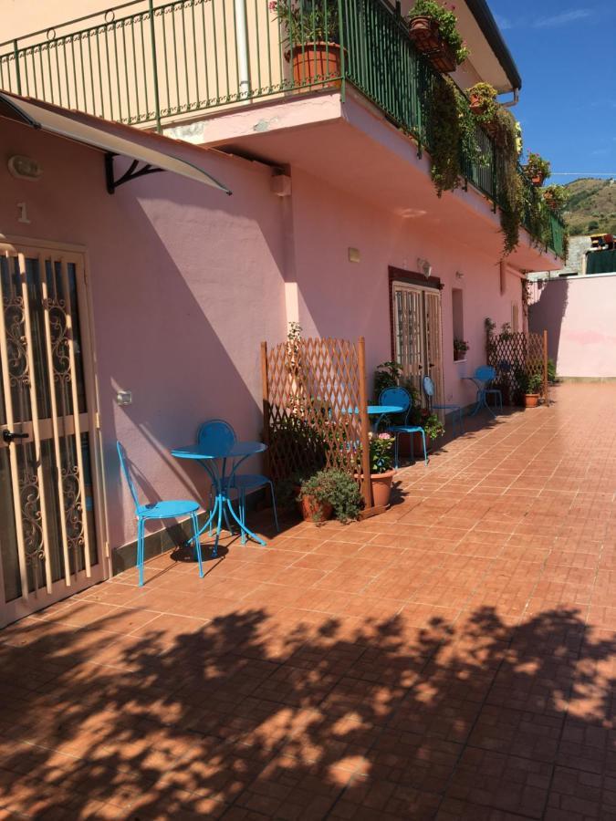 B&B Teodora Gaggi Exterior foto